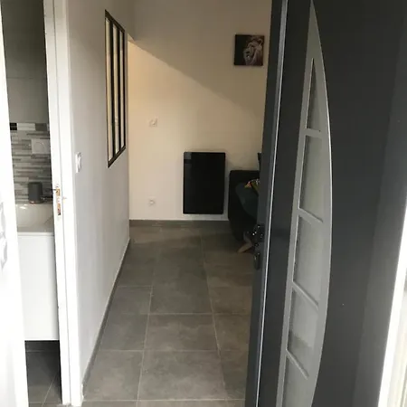Apartment Superbe Entierement Refait A Neuf *
